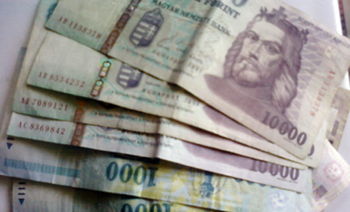 Békés (2.464.948.871 Ft), Mezőberény (937.948.026 Ft), Szarvas (1.401.851.475 Ft), Dévaványa (179.646.180 Ft) és Gyomaendrőd ( 725.787.848 Ft) esetében, ez átlagosan 60 %-nak megfelelő adósságállomány átvállalását jelenti pénz